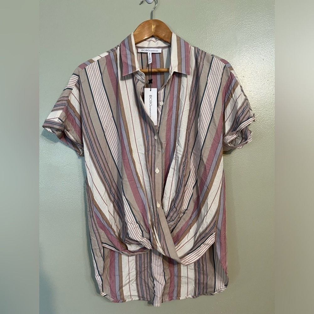 BCBGENERATION Generation Rayon Womens Stripe Button Up Shirt Blouse Size XS NWT